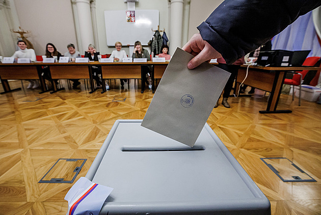 Nejvíce žen v Praze kandiduje za Přísahu, ANO posílá do voleb nejméně mladých