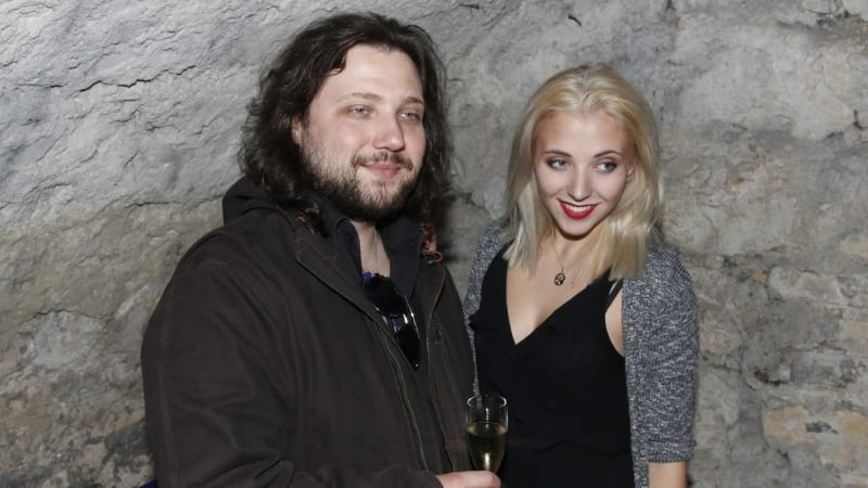 Další stres pro Slováčka s Patrasovou: Syn musel na operaci, je ve stejné nemocnici jako Anička