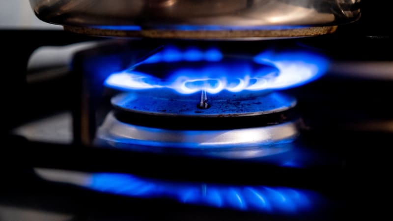 Emisní povolenky pro domácnosti se blíží. Kdy zafixovat cenu plynu, aby skokově nezdražil?