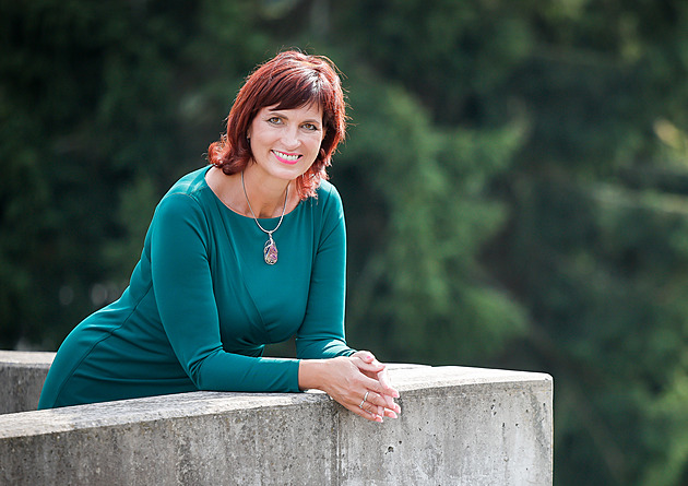 Česká republika je zahlcená byrokracií, říká krajská lídryně ANO Volfová