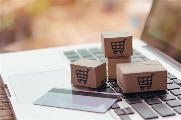 Zázrak za pár korun, nebo nefunkční krám? Test levného čínského zboží z e-shopů