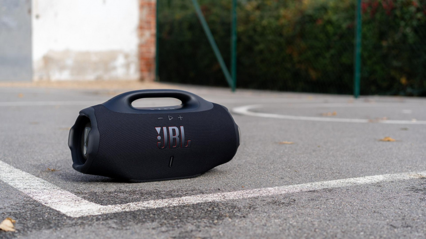 Recenze reproduktoru JBL Boombox 4: větší, výkonnější, ale lehčí!