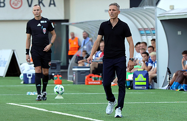 Slovácko na rozcestí. Trenér Kameník skončil, tým přebírá Šumulikoski. A co dál?