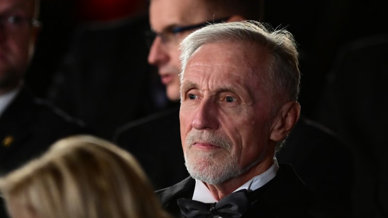 Topolánek otevřeně o nádoru: Já měl s diagnózou štěstí. Ale ostatní jsou odsouzeni k smrti?