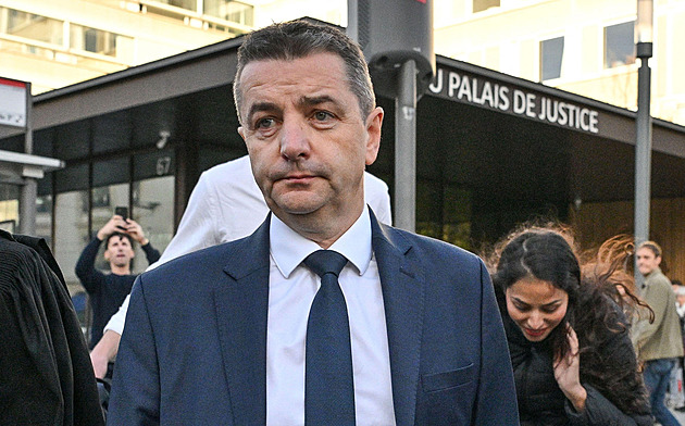 Francouzský starosta vydíral soupeře videem s prostitutem, dostal pět let vězení