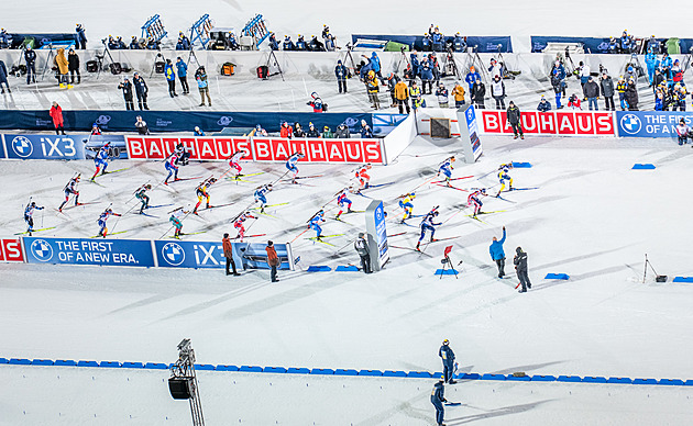 Biatlon ONLINE: Štafeta mužů v Hochfilzenu. Jak si vedou Češi?