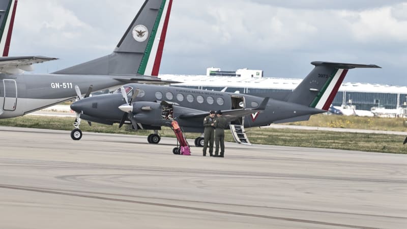 Mezi oběťmi havárie letounu v USA je i dvouleté dítě. Ženu zachránila vzduchová kapsa