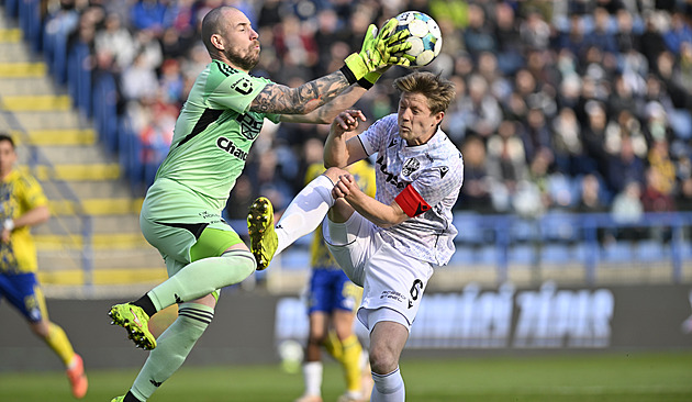 Další rána ambicím. Hyský vzal porážku na sebe, jak s Plzní zamává bolestivý týden?