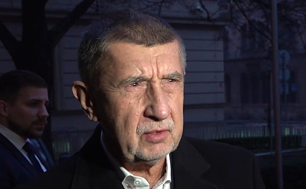 Zavedeme bezpečnostní opatření, řekl Babiš. Pro Čechy chce poslat i Airbus