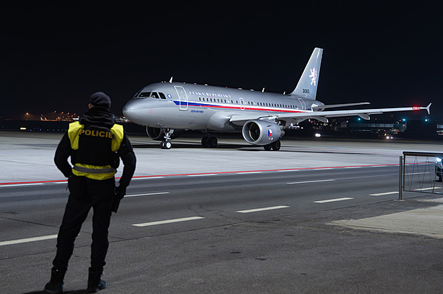 Let z Ammánu hradil stát, tvrdí resort. Máme zaplatit 15 tisíc, namítají cestující