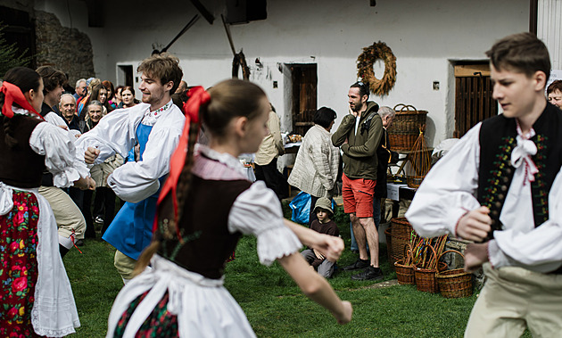 Slavíte Velikonoční pondělí? Provedeme vás tradicemi, na které se už zapomíná