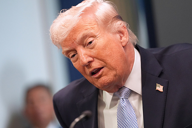 Hormuz brzy otevřeme, spojenci na jeho vyčištění nemají odvahu, řekl Trump