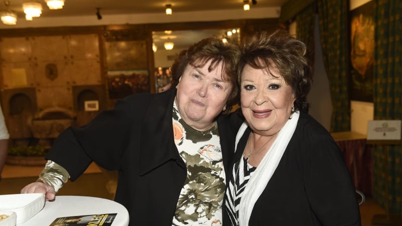 První slova Jiřiny Bohdalové po smrti mladší sestry. Ruší program, narozeniny v nejistotě