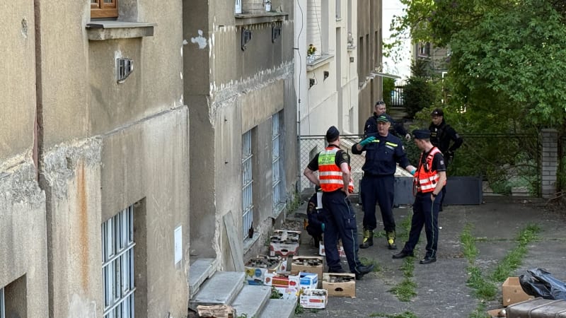Poplach v Praze kvůli radioaktivnímu thoriu: Na místo nálezu míří pyrotechnik