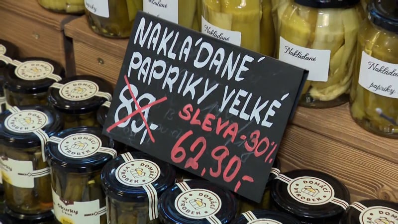 Ze supermarketů chce ministr dostat zákazníky na farmy. Odbornice mluví o 40letém zpoždění