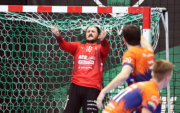 Táta bude mít infarkt. Jsem na nás pyšný, líčil Herajt po házenkářském triumfu Plzně