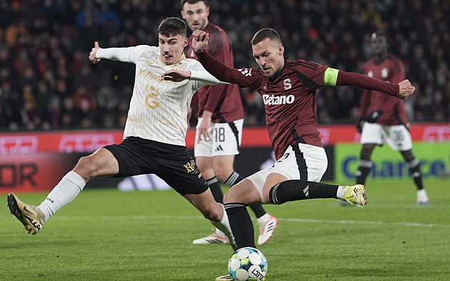 Sparta - Hradec 2:1, domácí se rozloučili vítěznou otočkou. Rozhodly střely zdálky