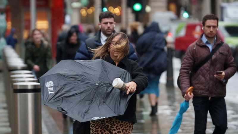 Bouřky rozrazí úmorné vedro, hrozí už za pár hodin. RADAR varuje, kde udeří kroupy a vichr