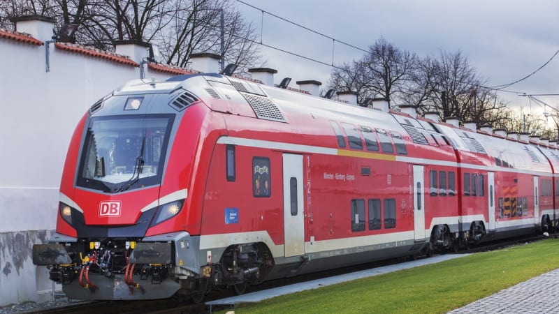 Mezi Prahou a Drážďany nejezdí vlaky. Může za to nehoda v Německu