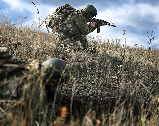 Putin chce po volbách mobilizovat až půl milionu vojáků, varuje Zelenskyj