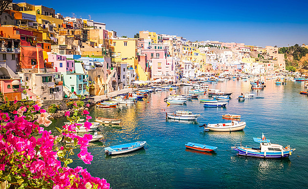 Skrytý klenot Itálie. Procida láká pastelovými domy, klidem i bývalou věznicí