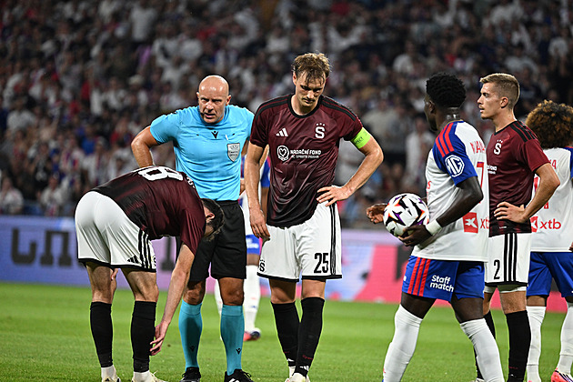 Lyon - Sparta 3:0, sbohem Ligo mistrů. Oslabené hosty dorazily góly po půli