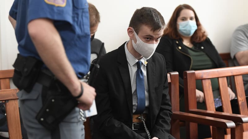 Mladý makléř u Botiče zasadil bezdomovci za oslovení 19 ran nožem. U soudu přišel velký obrat