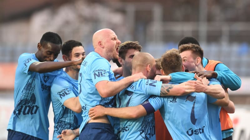 Ústí vyprovodilo Duklu 3:1. Pražany pokořil i vlastní gól